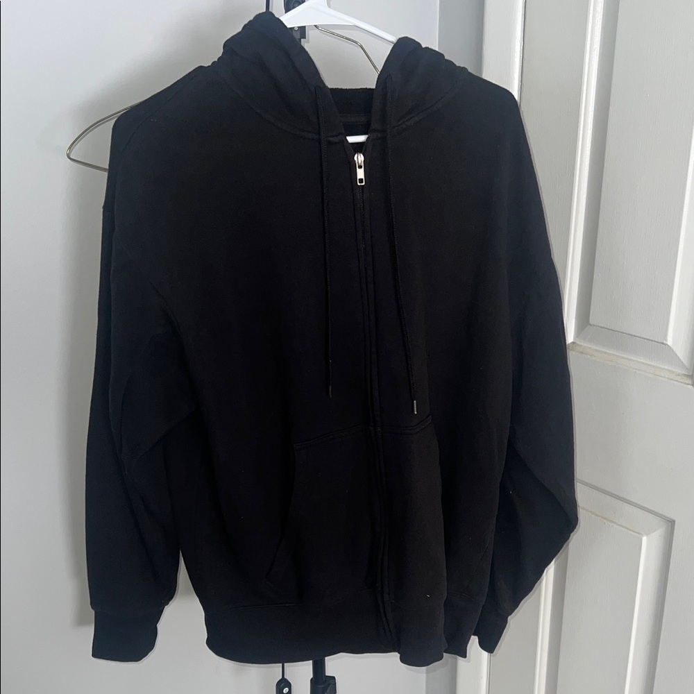 No Boundaries Men's Black Zip-Up Sweater